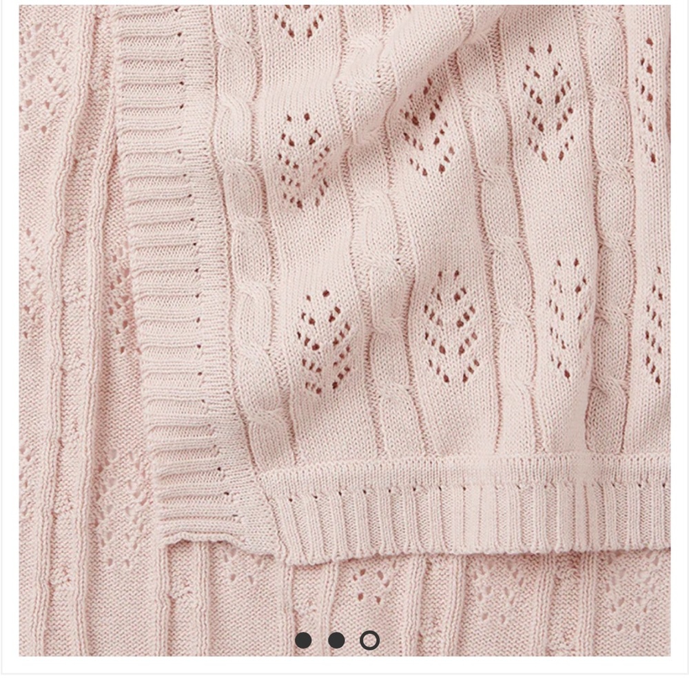 BLUSH LEAF KNIT BABY BLANKET